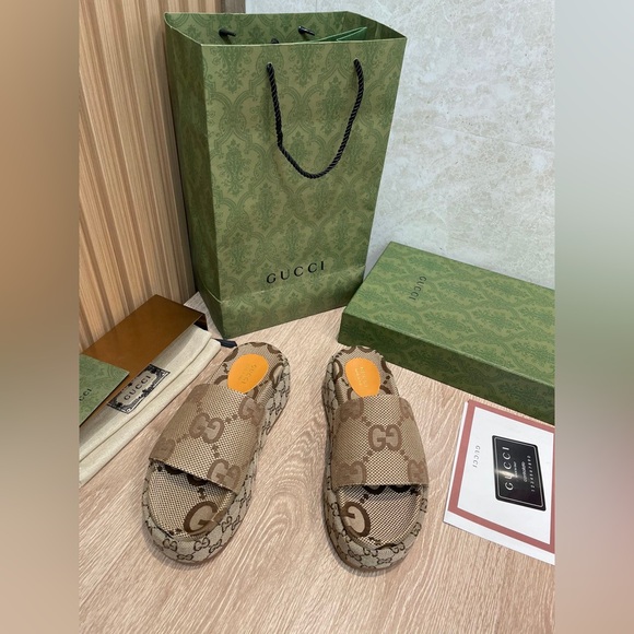 New Gucci Sandals Women Slipper - Picture 1 of 9
